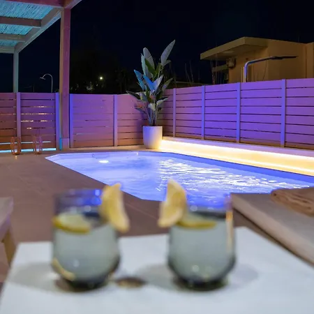 Casa Doma Luxury With Seaview, Heated Pool And Private Parking דירה *
